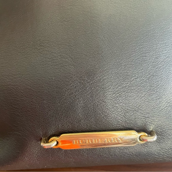 HOST PICK⭐️Authentic Burberry Crossbody Leather & House Check Bag 🤎🖤New as✨ - Picture 4 of 16